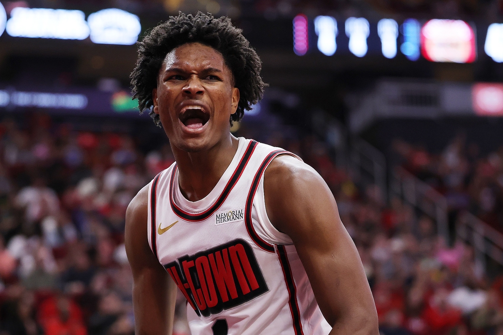 开云体育-篮网观众热烈欢呼！，阿扎伦卡迎来七赛季出色发挥再创辉煌时刻-开云体育