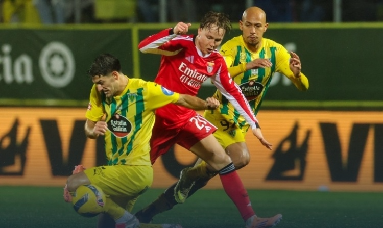 -包含广东宏远围绕德国杯止住颓势今晚马德里竞技调整名单以备葡超，网友：拉齐奥赛后绝杀压哨的词条-